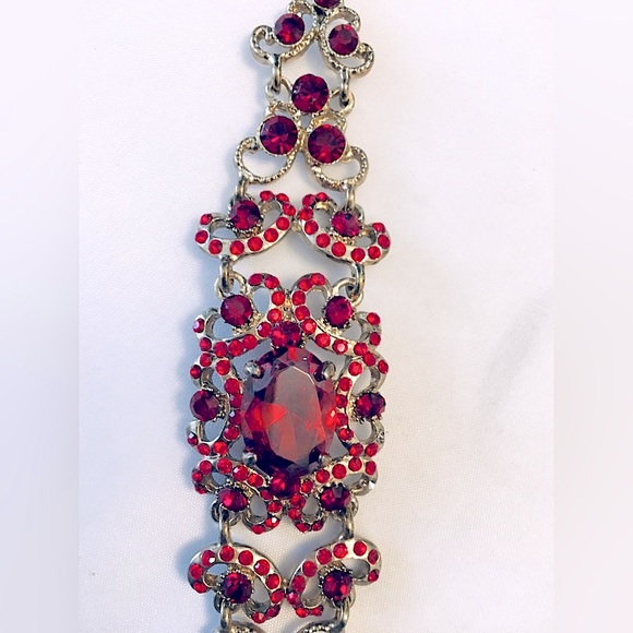 Vintage Victorian Bohemian Garnet STYLE Hinged Ruby Red Stone Bracelet - Picture 4 of 10
